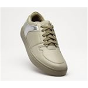 Upto 80% Off On SOLETHREADS Shoes